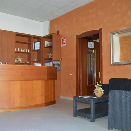 מלון Mercede 2 סן פליצ׳ה צ׳ירצ׳או