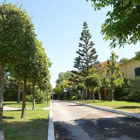 Mercede 2 3* סן פליצ׳ה צ׳ירצ׳או