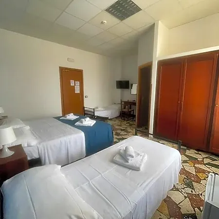 Mercede 2 Hotell 3*