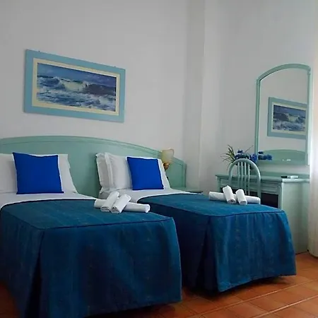 Mercede 2 Hotell 3*